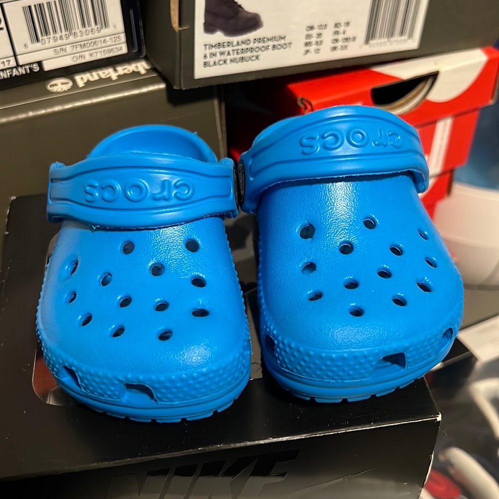 Blue crocs